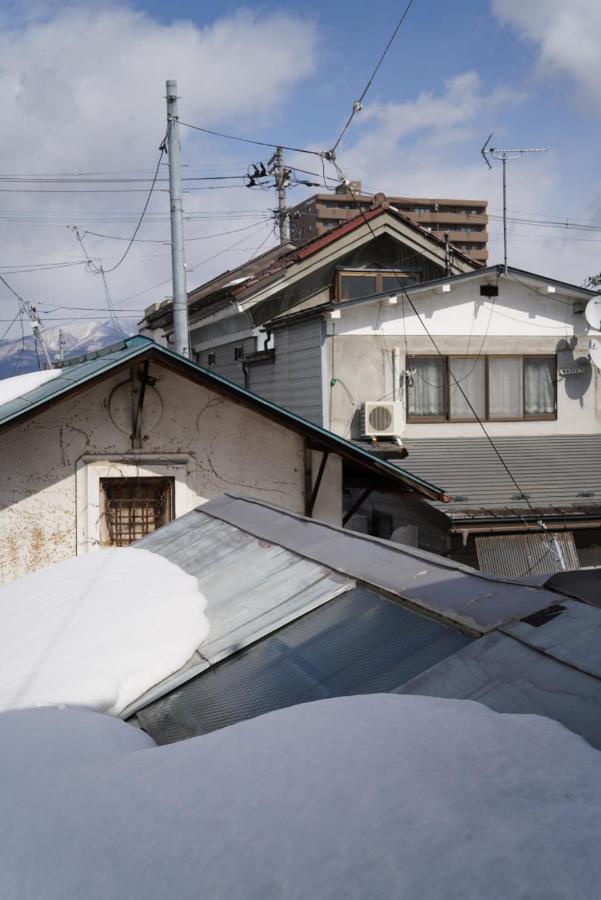 Kakurega Guest House Aizuwakamatsu Exterior photo